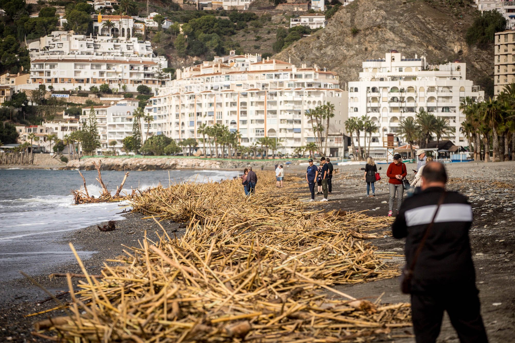 Los efectos del temporal en la Costa de Granada, en imágenes