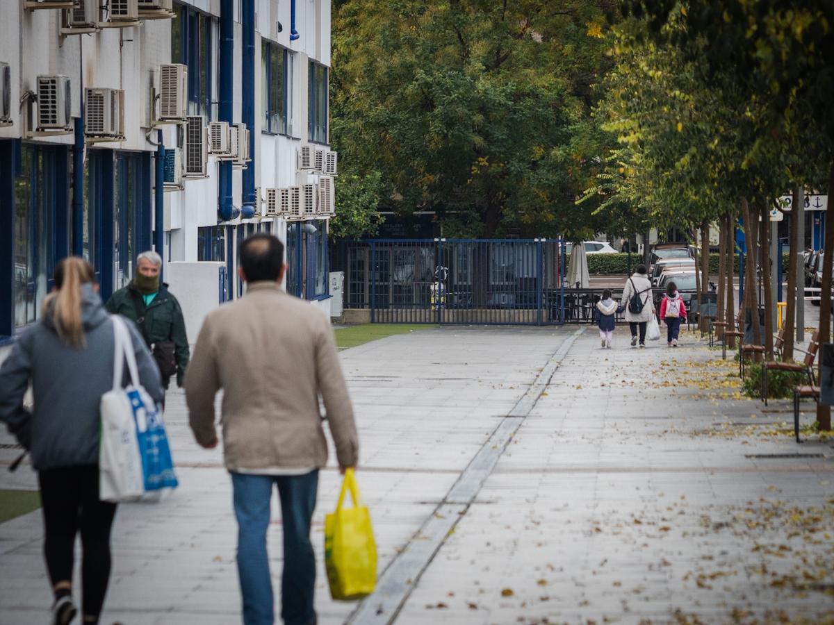 Las imágenes de Granada sin clases y sin tormentas este jueves