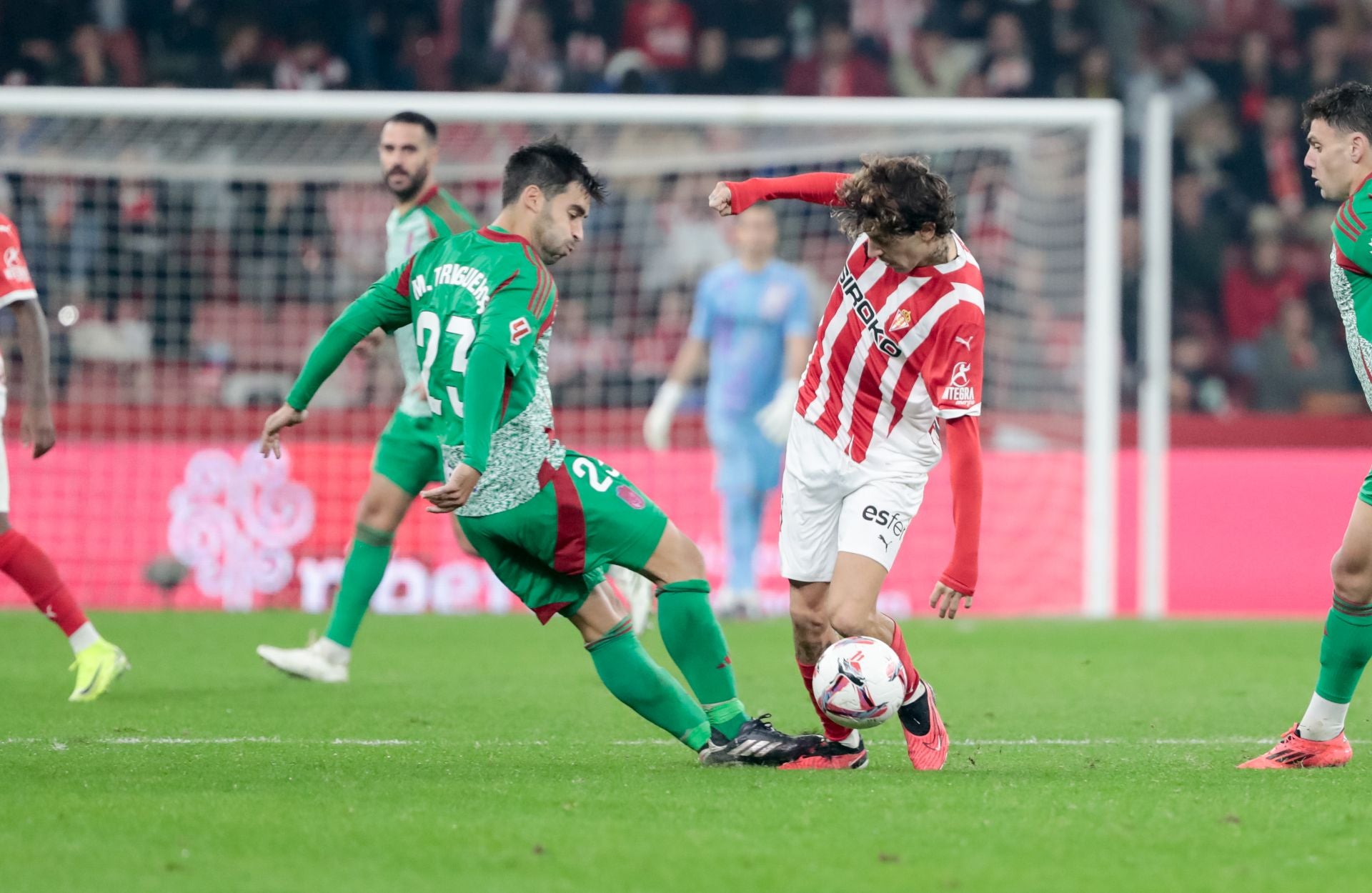 Las mejores imágenes del partido del Granada contra el Sporting