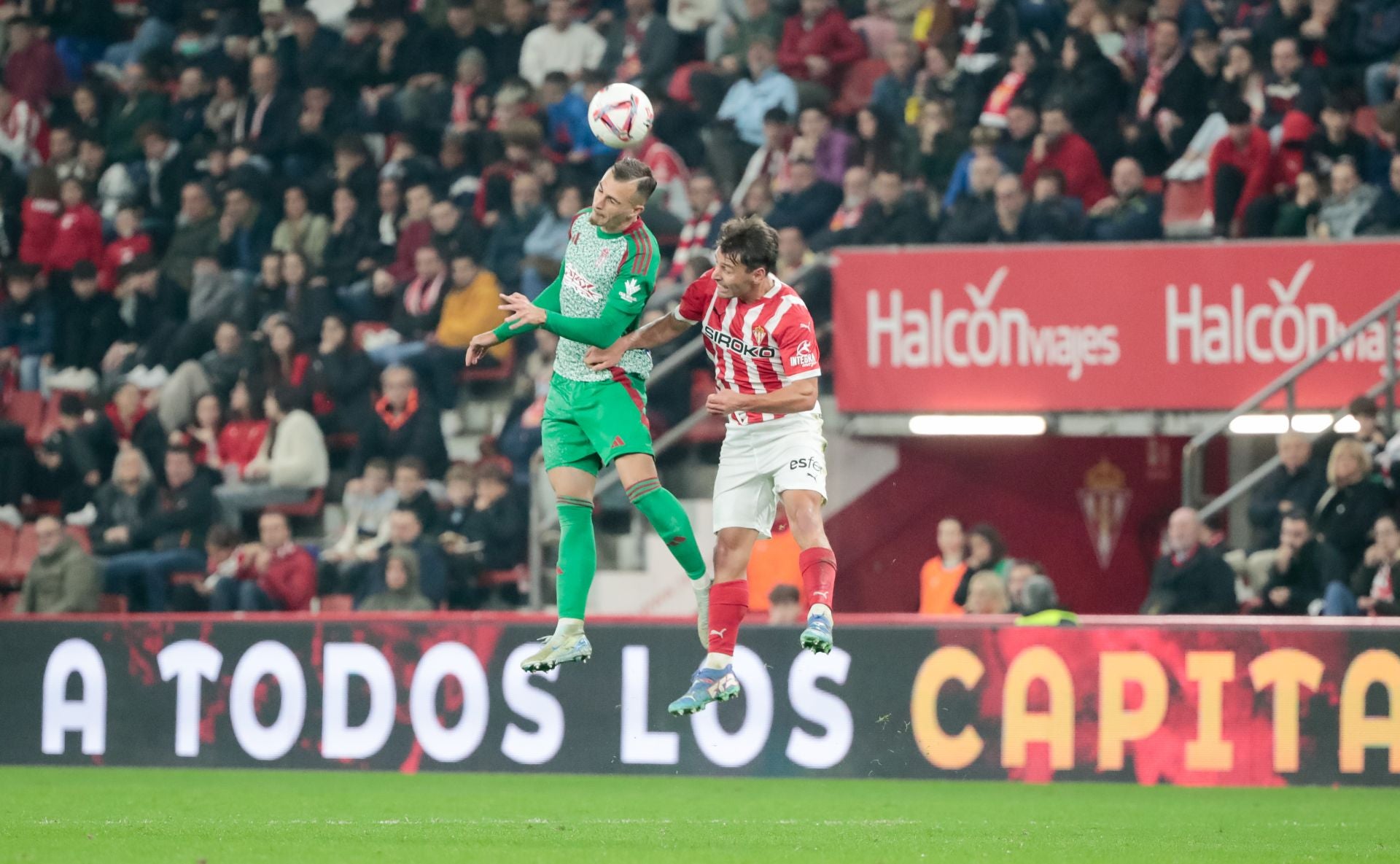 Las mejores imágenes del partido del Granada contra el Sporting