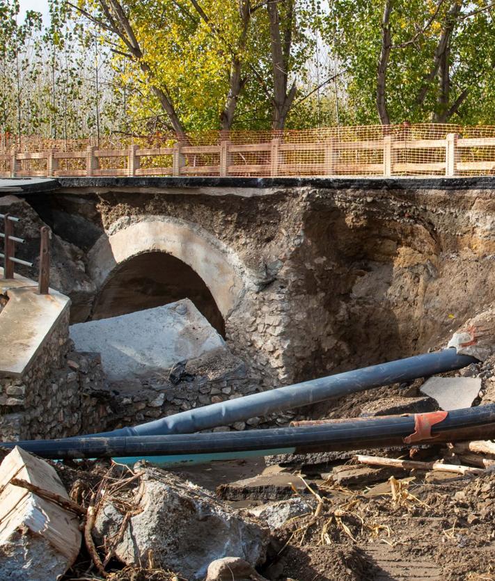 Imagen secundaria 2 - Trabajos en el Puente de Benalúa. 