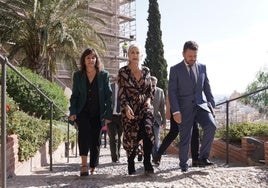 Visita de la consejera Patricia del Pozo a la Alcazaba de Almería.