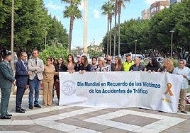 Concentración en Almería por el día en Recuerdo de las Víctimas de Accidentes de Tráfico.