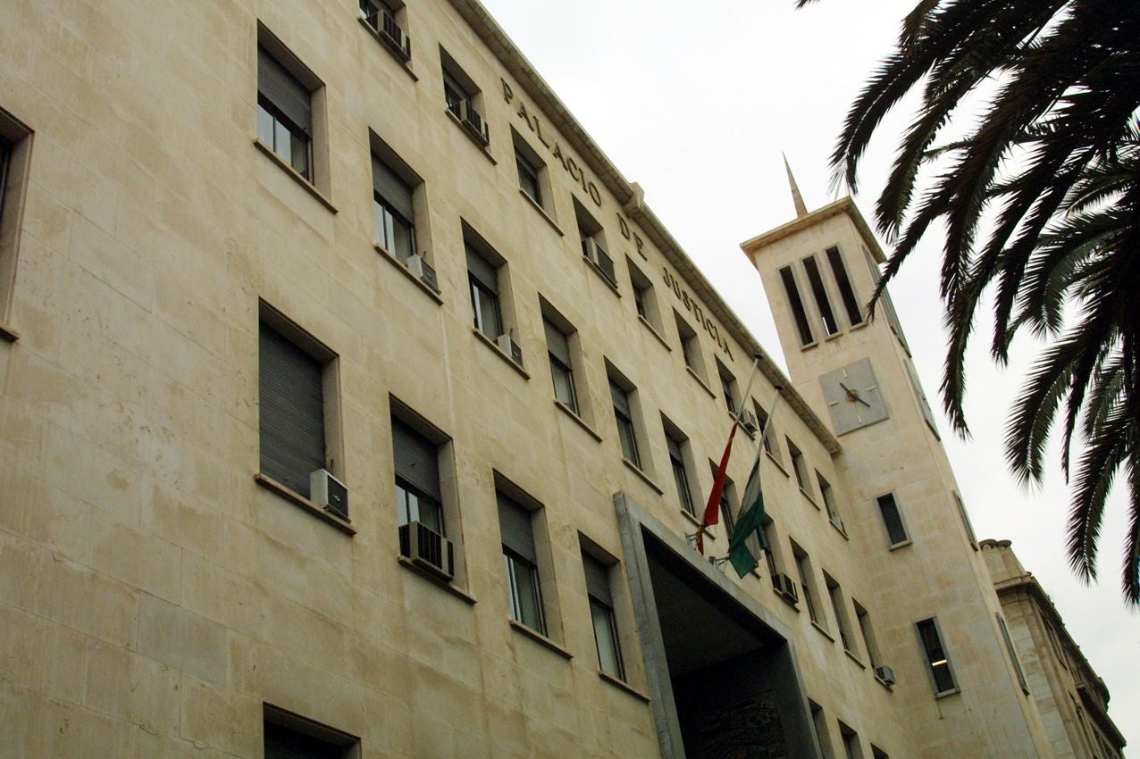 Exterior del Palacio de Justicia de Almería.