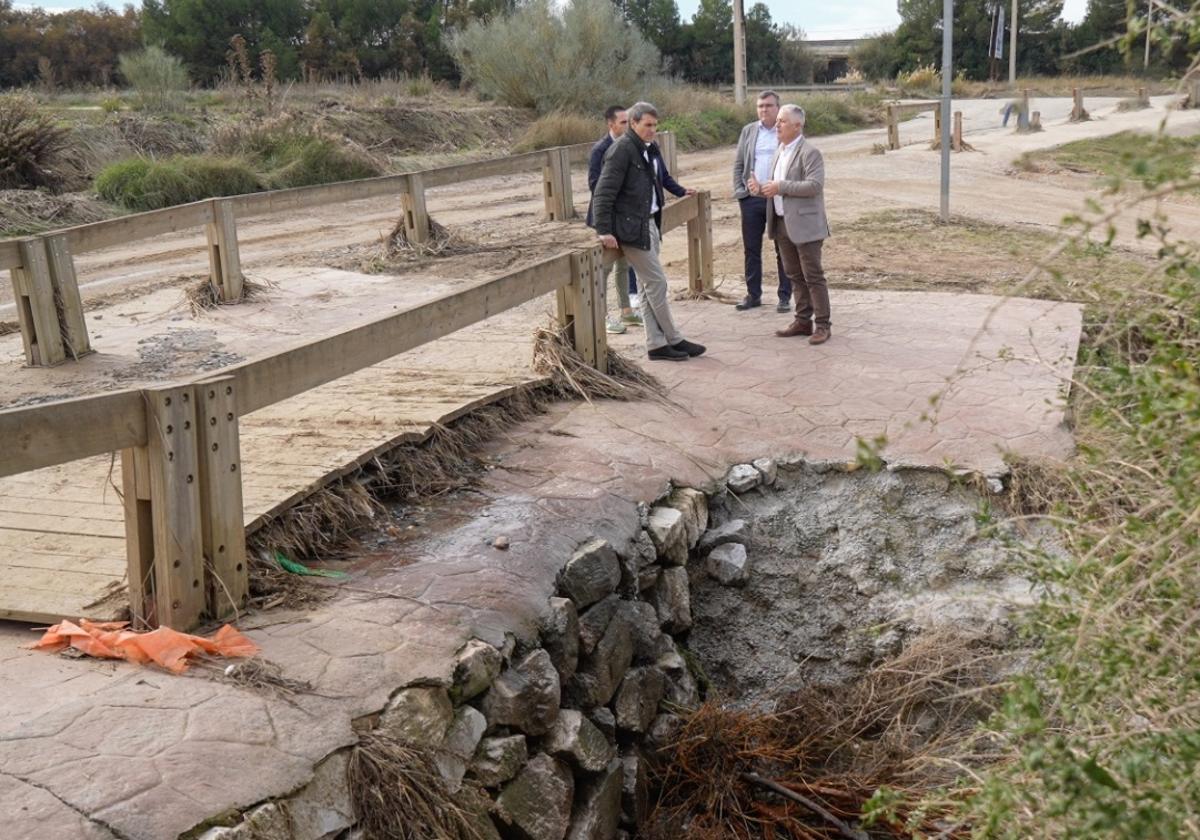 Fernández ha anunciado este proyecto en su visita a los municipios de Chauchina, Santa Fe, Fuente Vaqueros y La Malahá,.