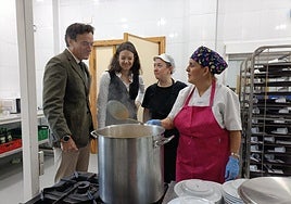 Visita al centro de transeúntes de la capital.