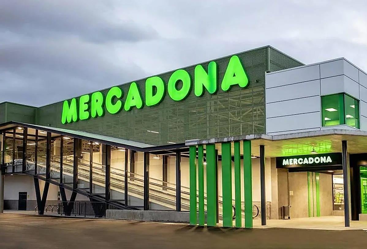 Mercadona prepara la apertura de un nuevo supermercado en Granada.