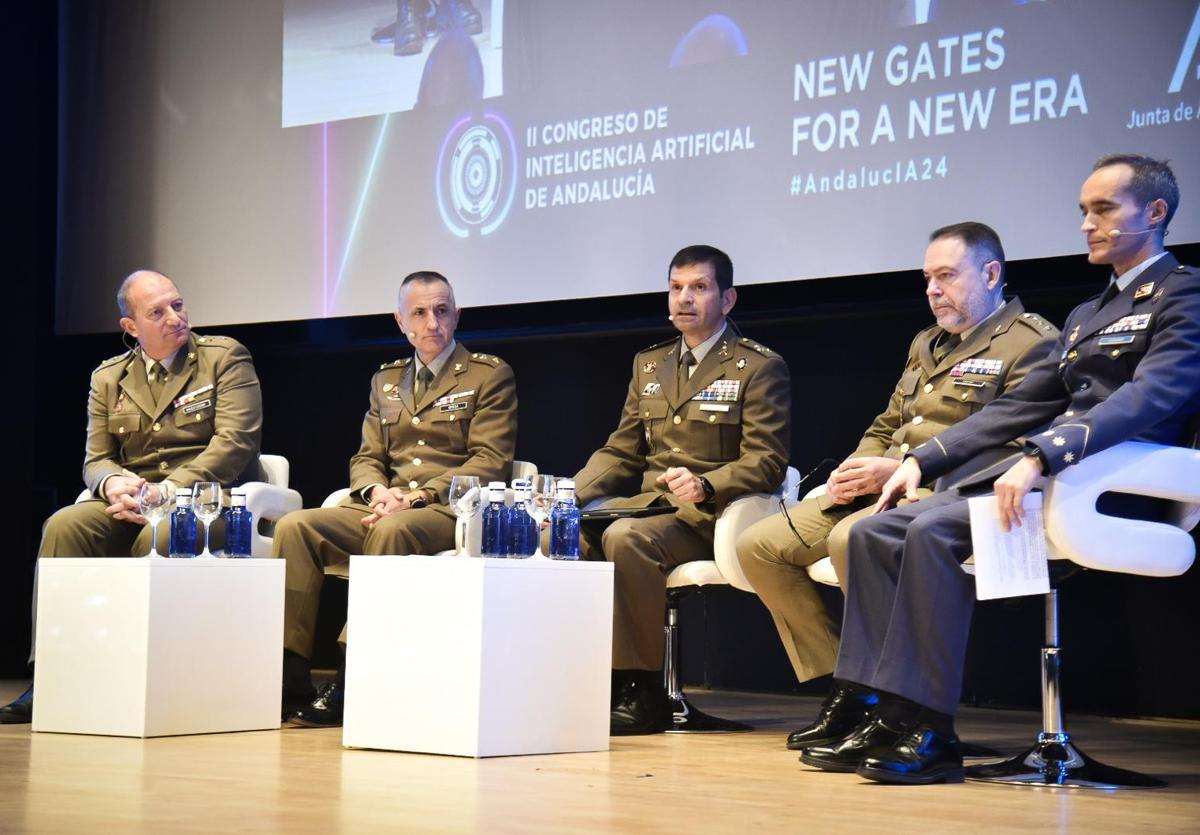 Miembros de las Fuerzas Armadas en el II Congreso de IA de Andalucía.