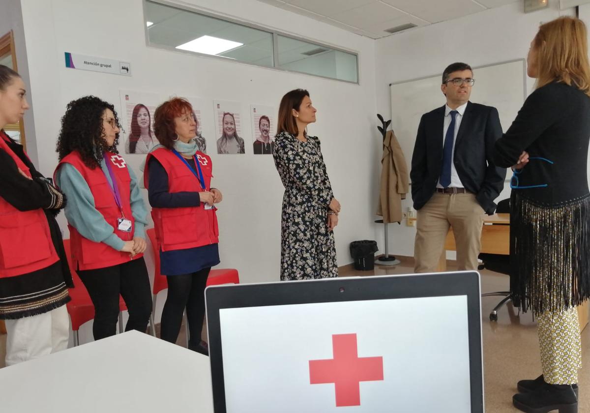 El SAE atiende en Granada a casi 300 mujeres víctimas de violencia de género a través de una unidad específica