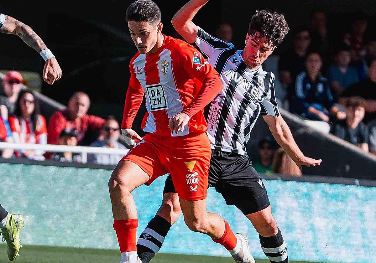 Arribas durante el partido contra el Cartagena