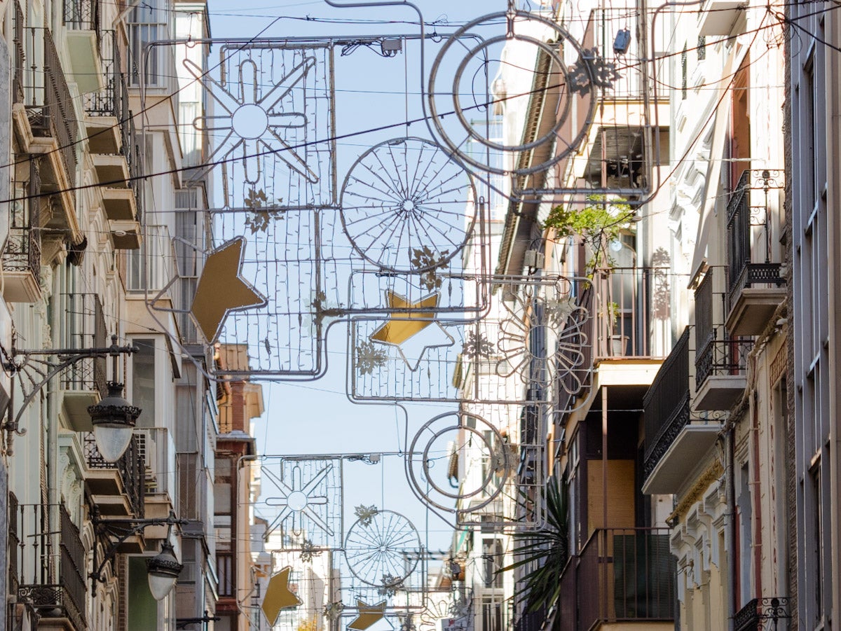 Lámparas de salón iluminarán la Navidad en la Plaza del Carmen