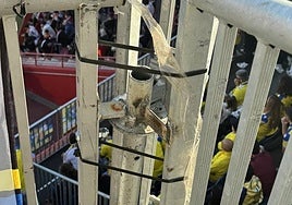 Fotografía de las bridas en la grada visitante de Los Cármenes.