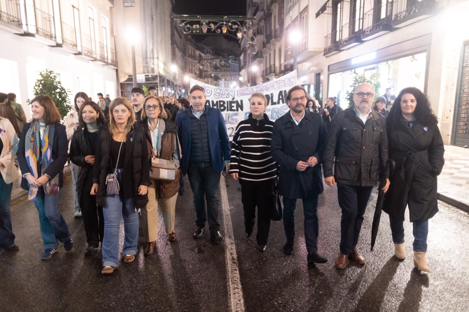 Las imágenes de Granada en Día de la Eliminación de la Violencia contra las Mujeres