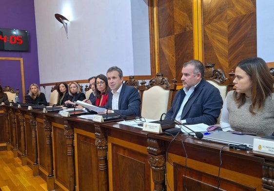 Concejales del PSOE durante el debate de las enmiendas al presupuesto de la Junta.