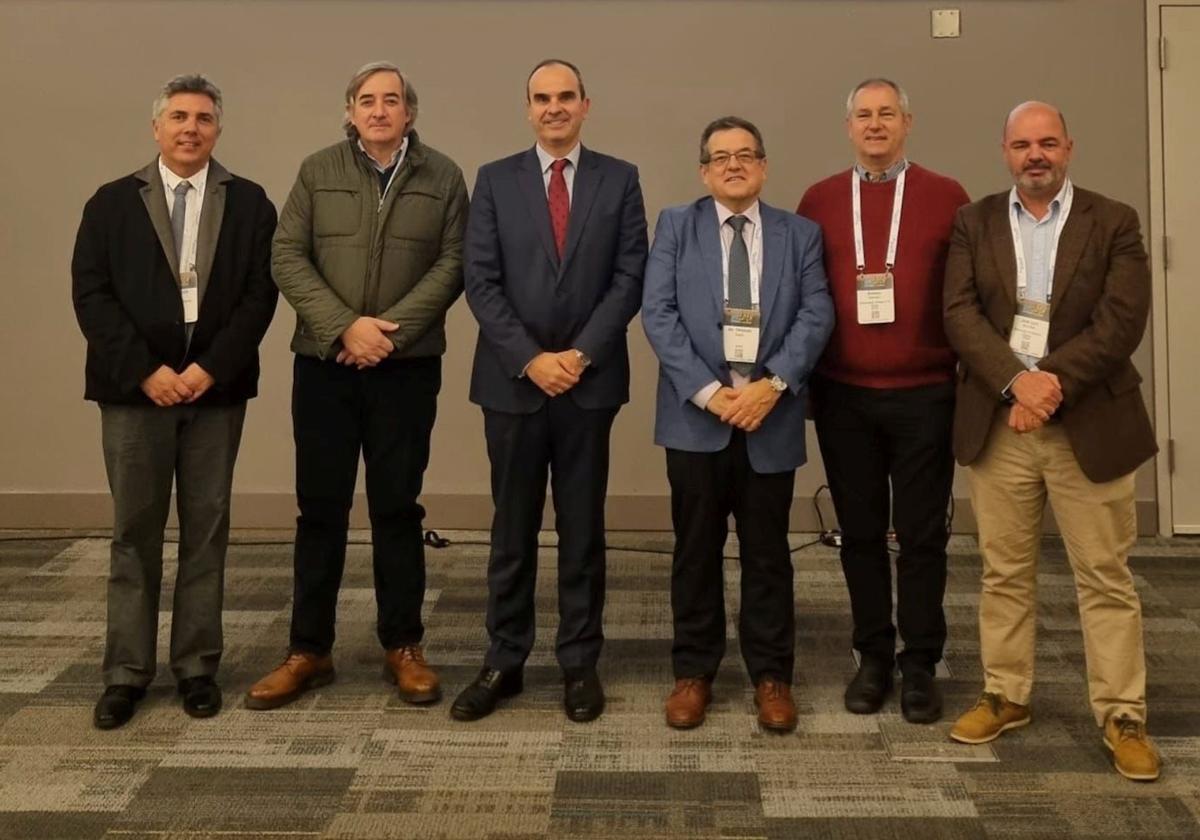 Representantes de la delegación de la UAL en el foro CBIE celebrado en Canadá.