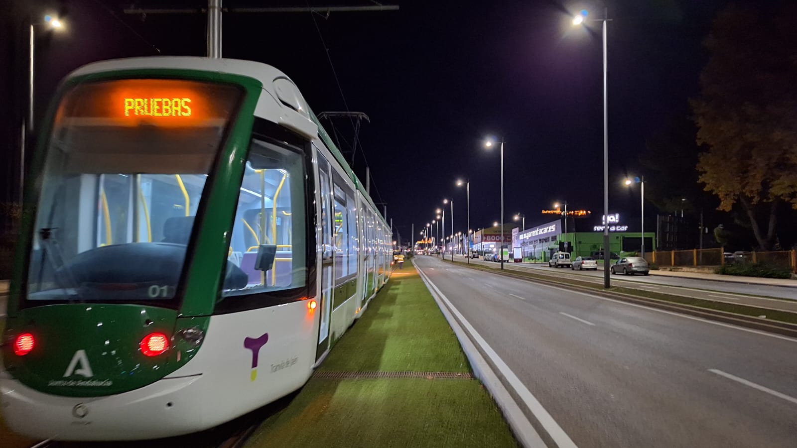 El tranvía sale a la calle 13 años después