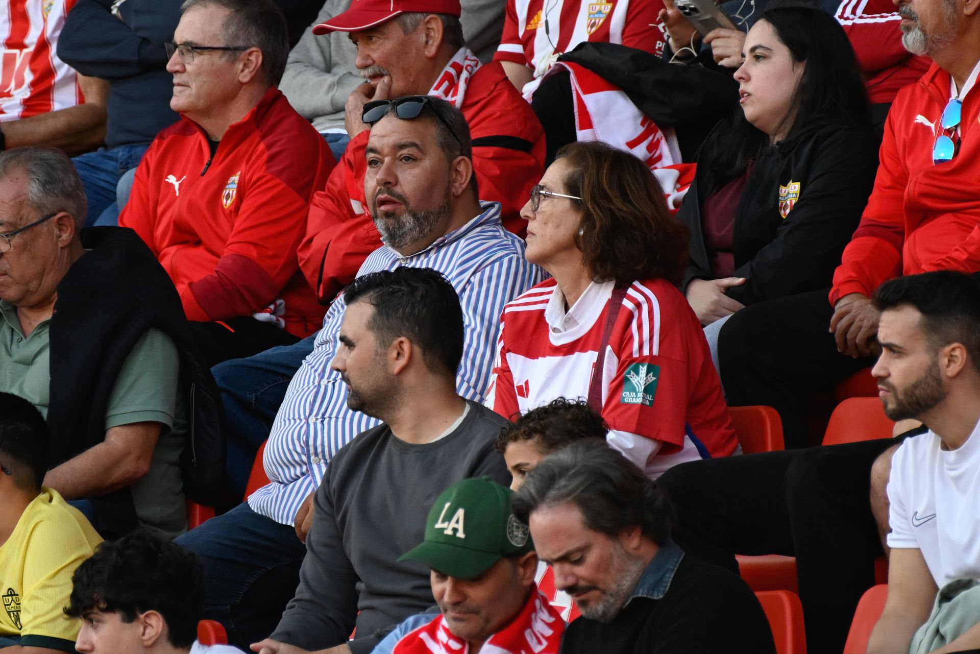 Encuéntrate en la previa y en el estadio en el Almería-Granada