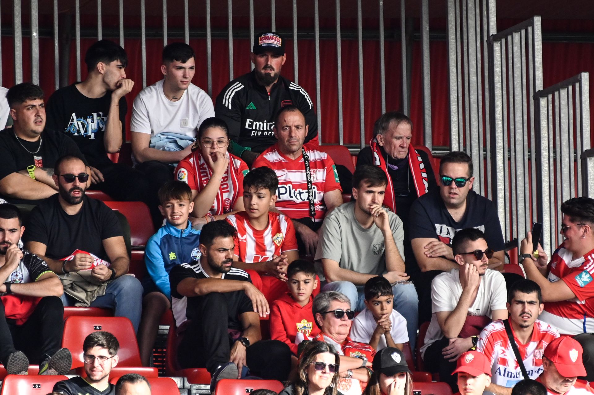 Encuéntrate en la previa y en el estadio en el Almería-Granada