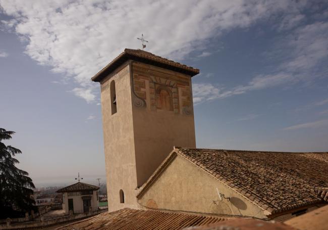 Detalle de la torre en su cara norte tras la restauración.