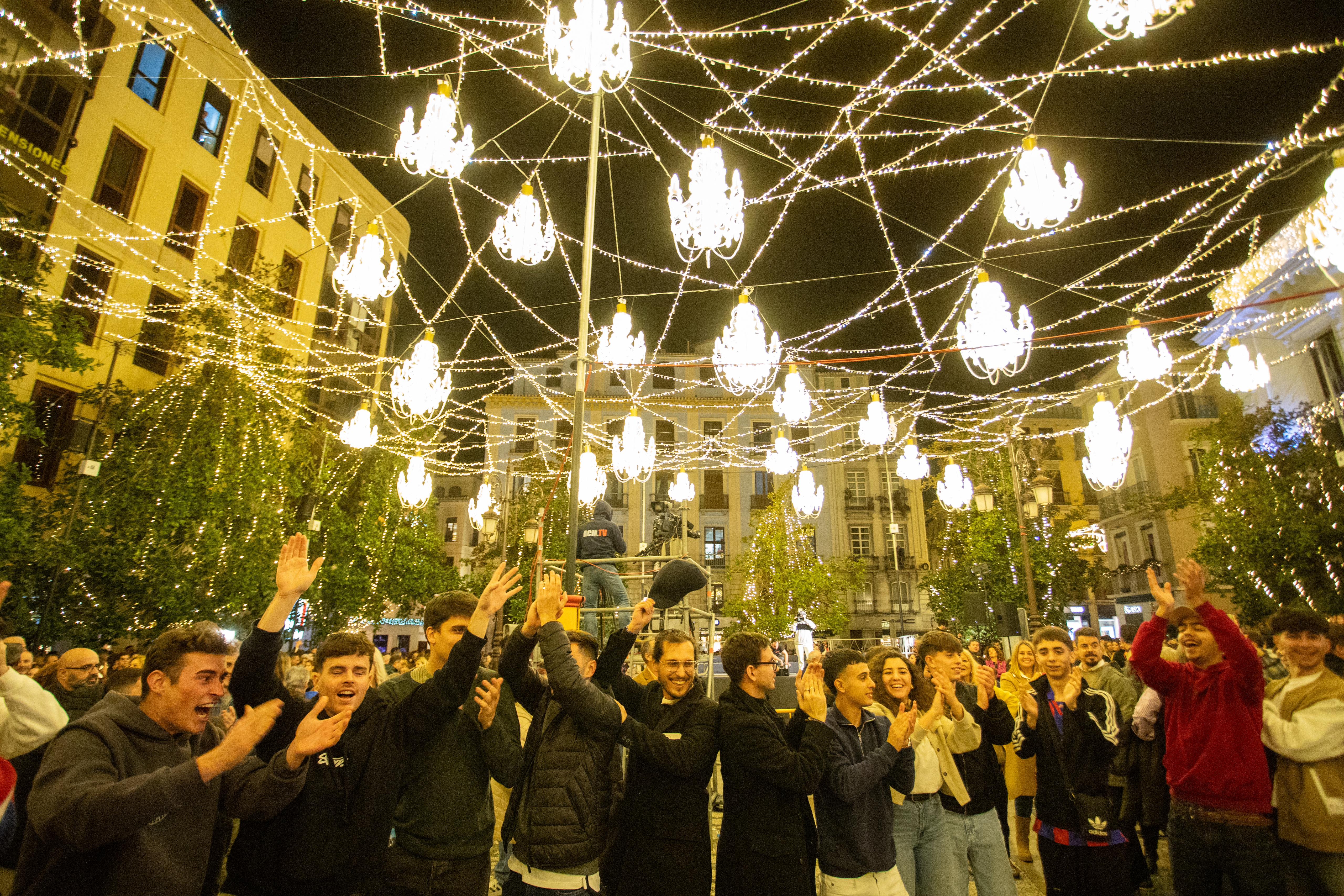 Las imágenes del encendido de Navidad en Granada