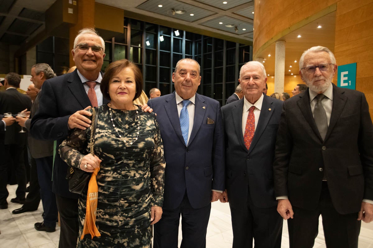 La alfombra roja y el cóctel de los IDEALES