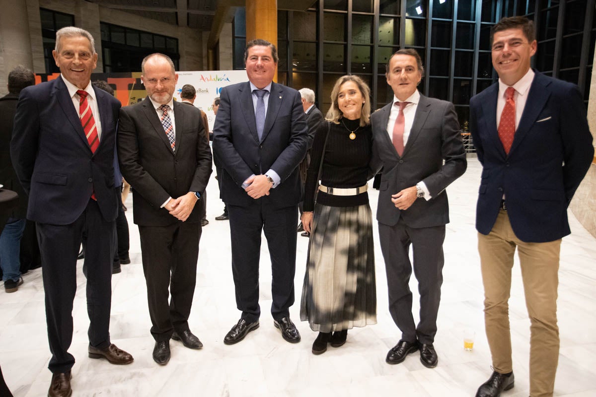 La alfombra roja y el cóctel de los IDEALES