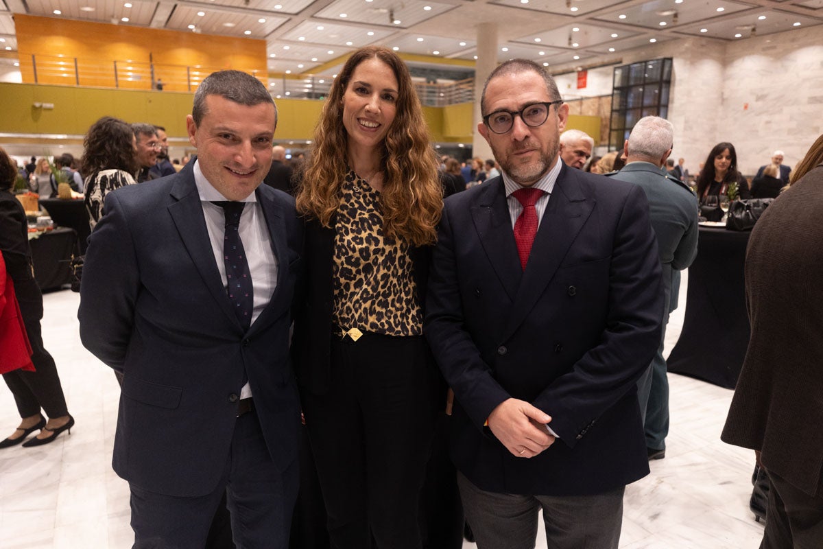 La alfombra roja y el cóctel de los IDEALES