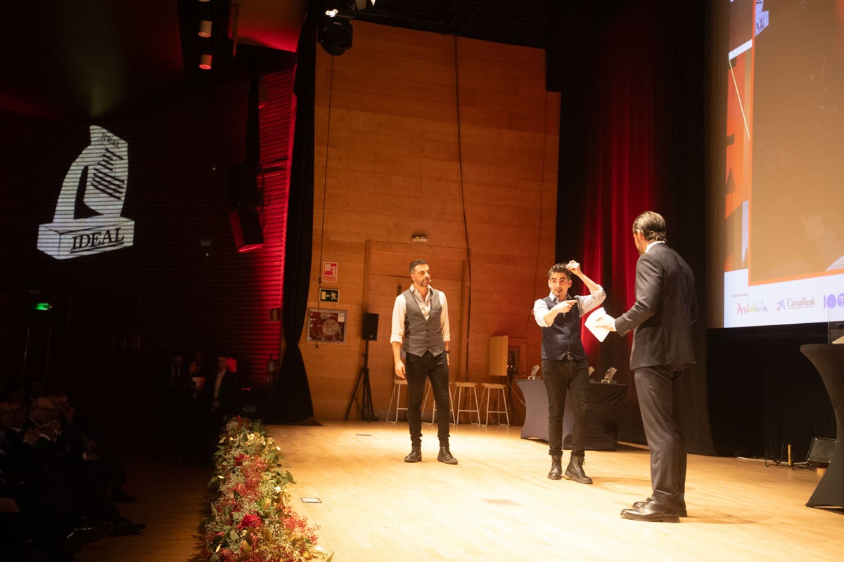 La alfombra roja y el cóctel de los IDEALES