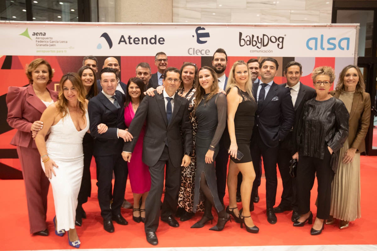 La alfombra roja y el cóctel de los IDEALES