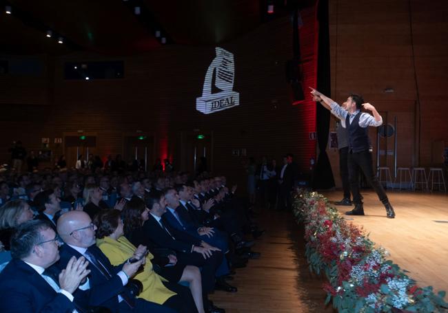 La Tetera arrancó las sonrisas del público.