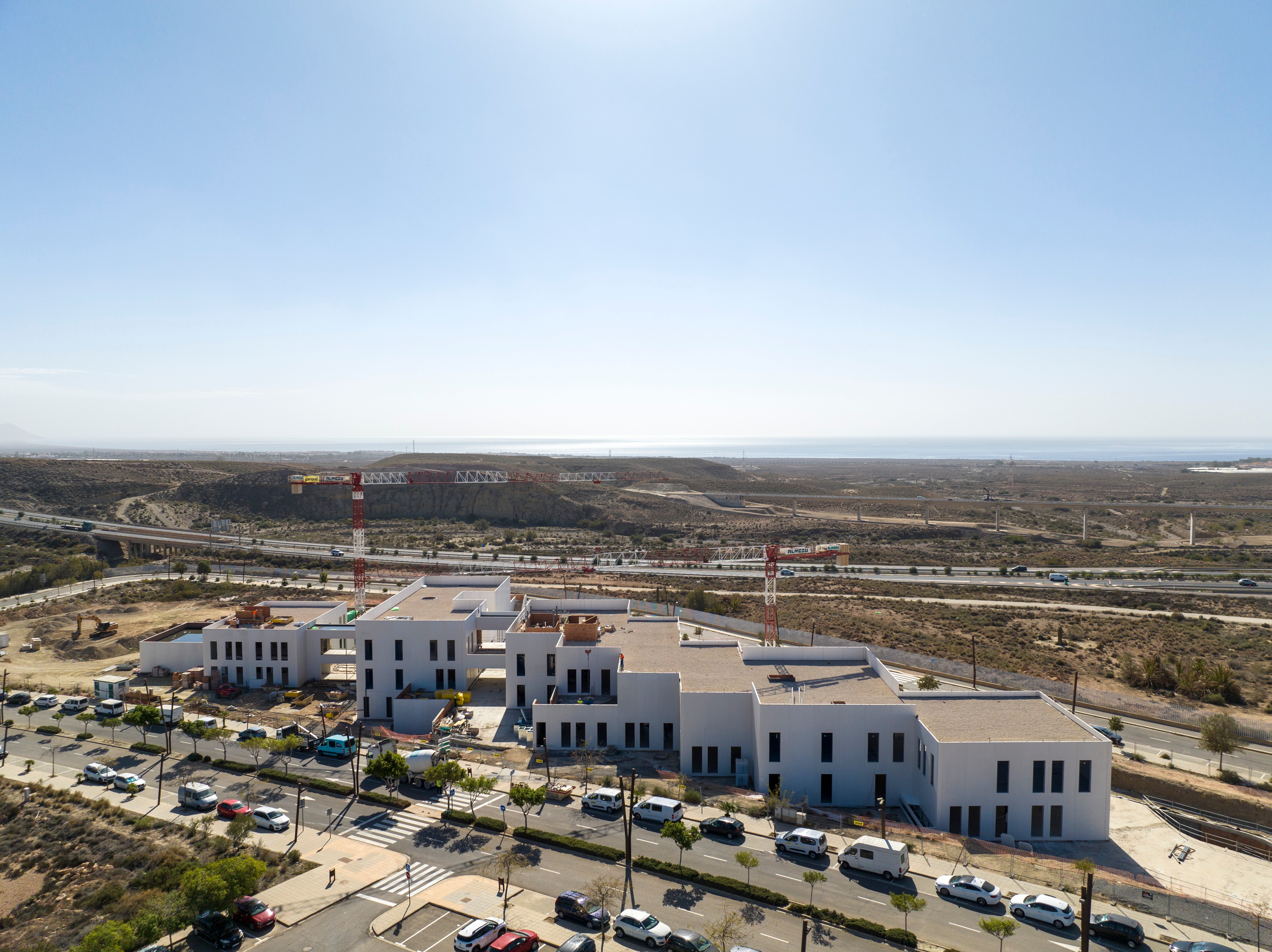 Vista del complejo desde un edificio cercano.