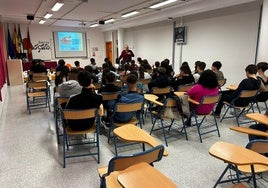Charla para los alumnos y alumnas del IES Sierra Mágina de Huelma.
