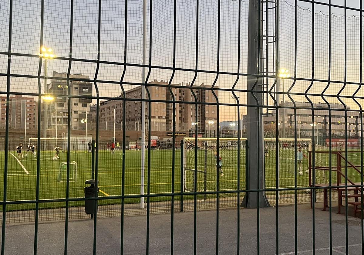 Jugadores del We Are Football entrenando esta semana.