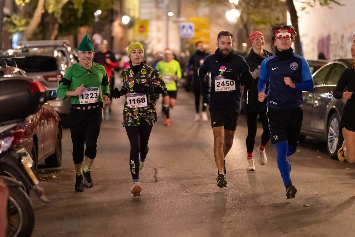 Encuéntrate en la carrera nocturna de disfraces de Granada