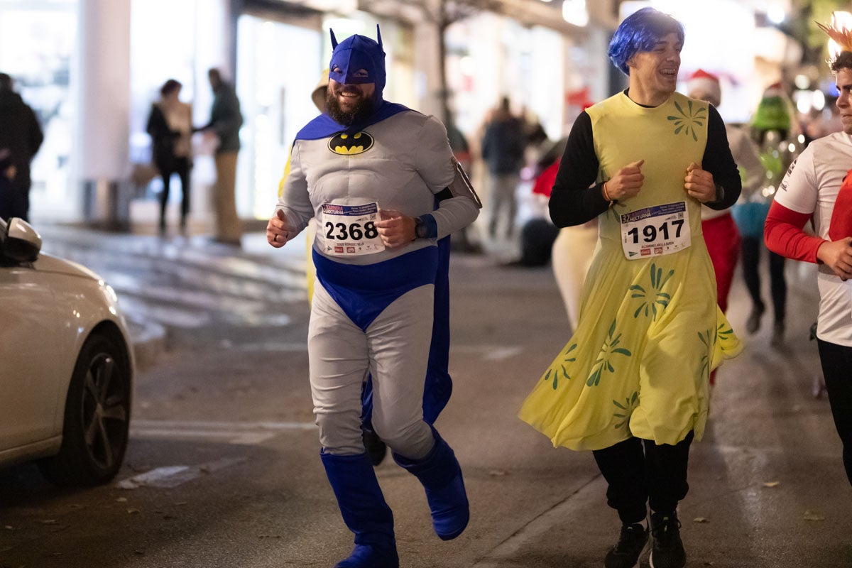 Encuéntrate en la carrera nocturna de disfraces de Granada