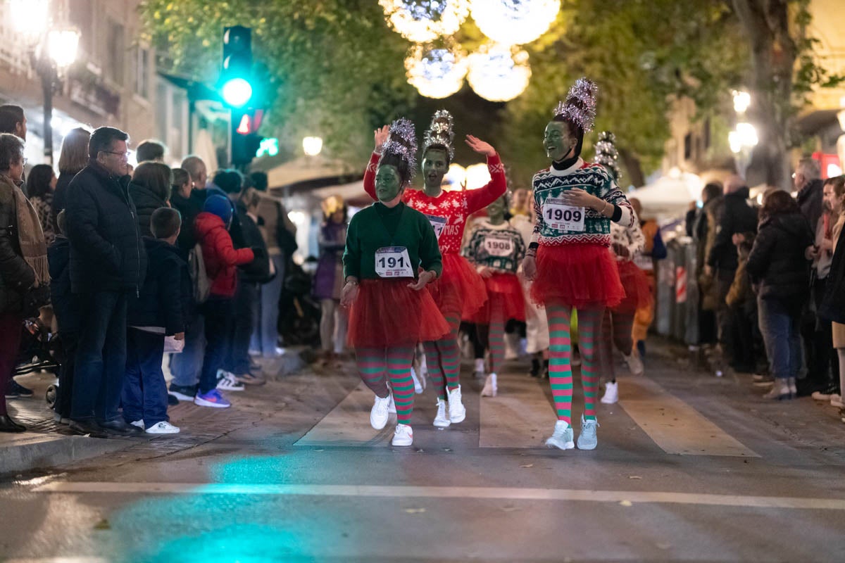 Encuéntrate en la carrera nocturna de disfraces de Granada