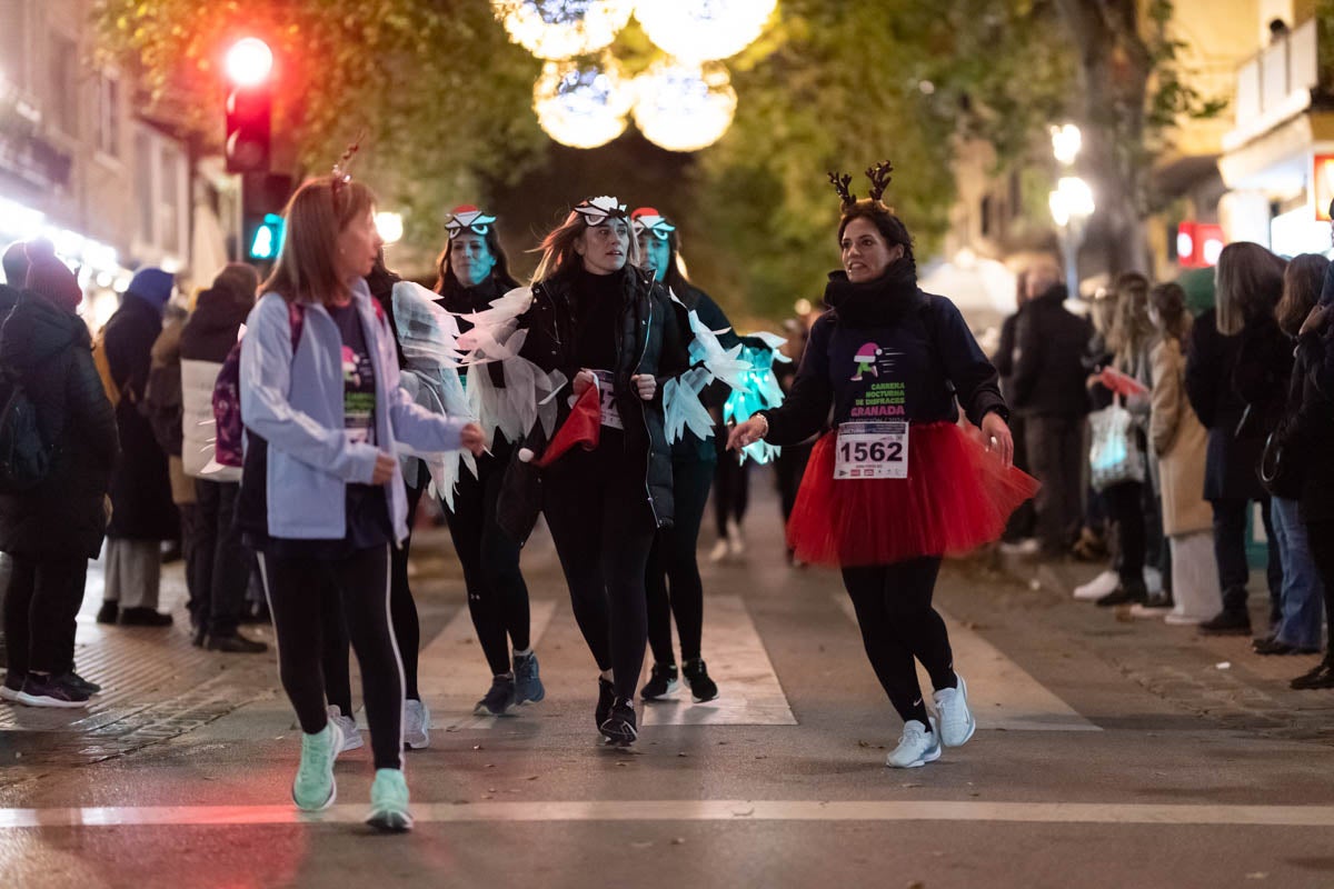 Encuéntrate en la carrera nocturna de disfraces de Granada