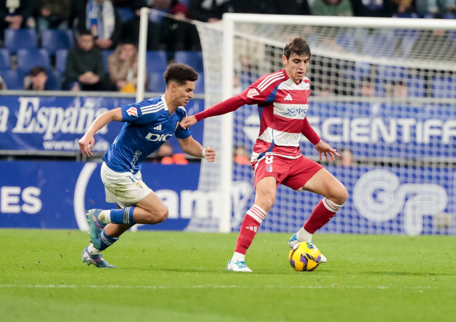 Las mejores imágenes del partido del Granada CF contra el Real Oviedo