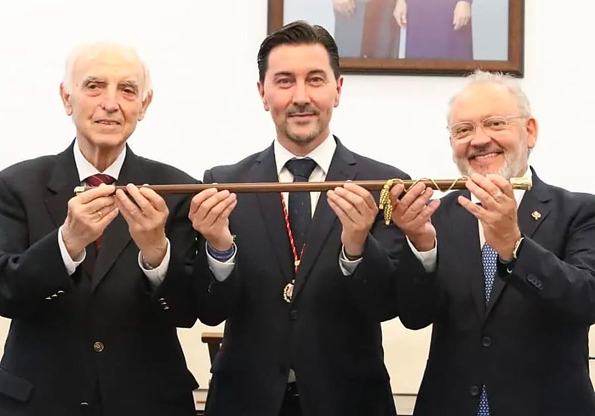 Los alcaldes de La Carolina José Rodríguez, Cristóbal Pérez y Francisco Gallarín.