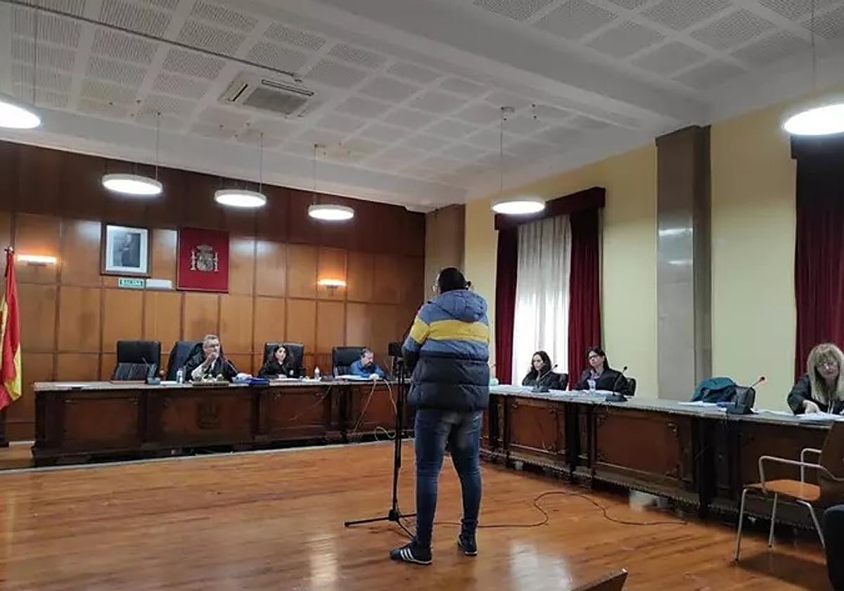 El acusado durante su declaración.