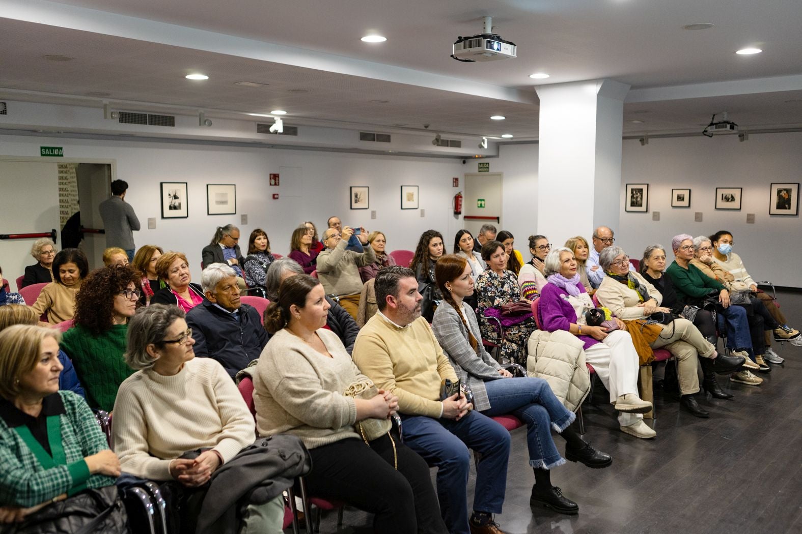 El encuentro de IDEAL con la ilustración y narrativa infantil y juvenil, en imágenes