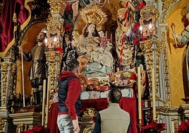 El vestidor de uno de los belenes más espectaculares y desconocidos de Granada