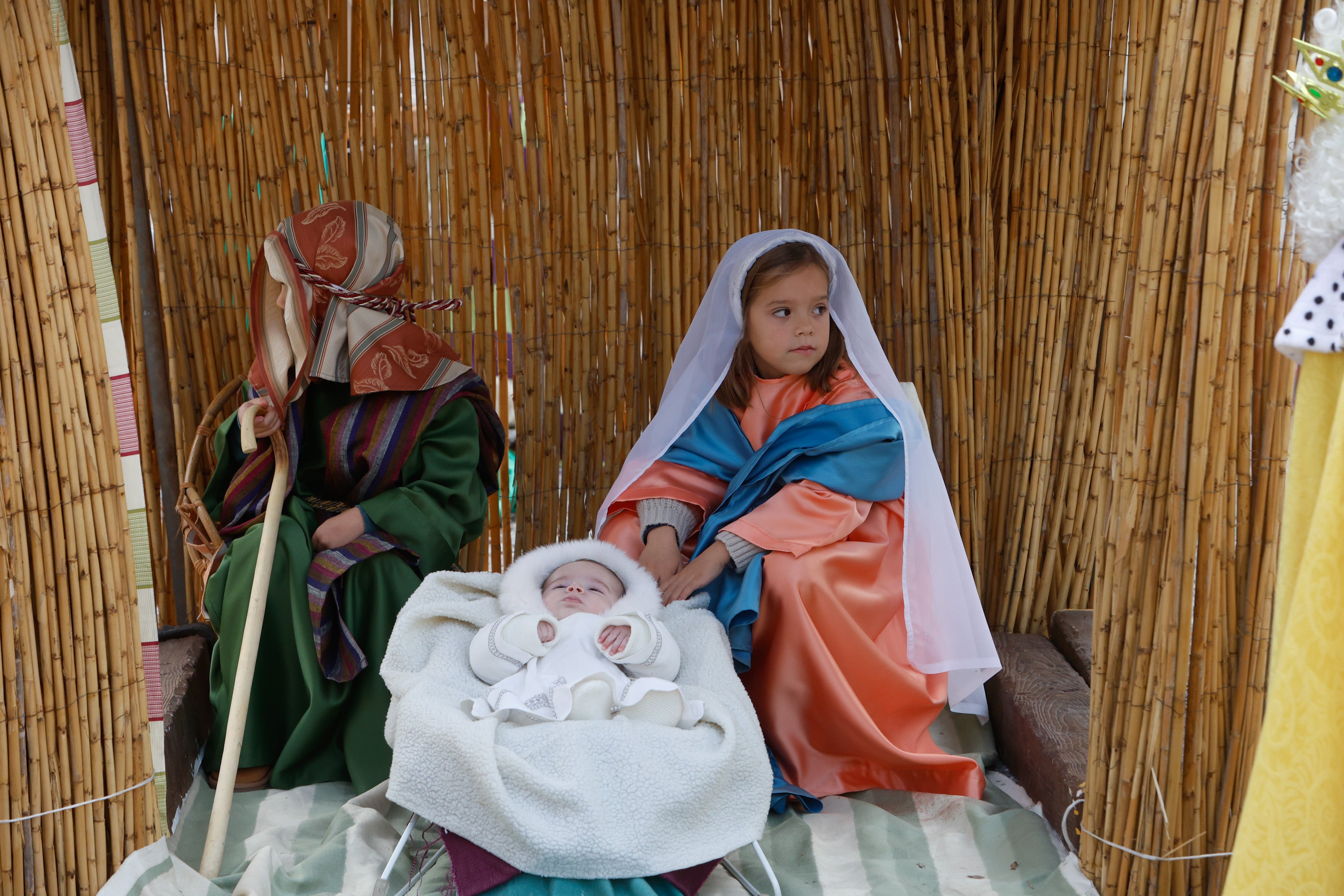 Las imágenes del belén viviente del colegio granadino Siervas del Evangelio