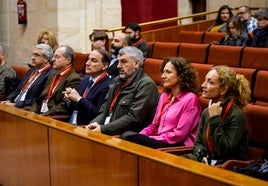 Representantes de los agentes sociales, durante el debate de la ley.