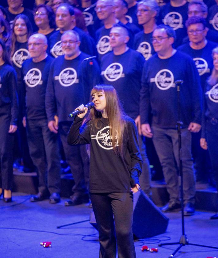 Imagen secundaria 2 - El Coro Góspel Clasijazz conecta con los corazones del público, a través de la espiritualidad de la música y las buenas voces