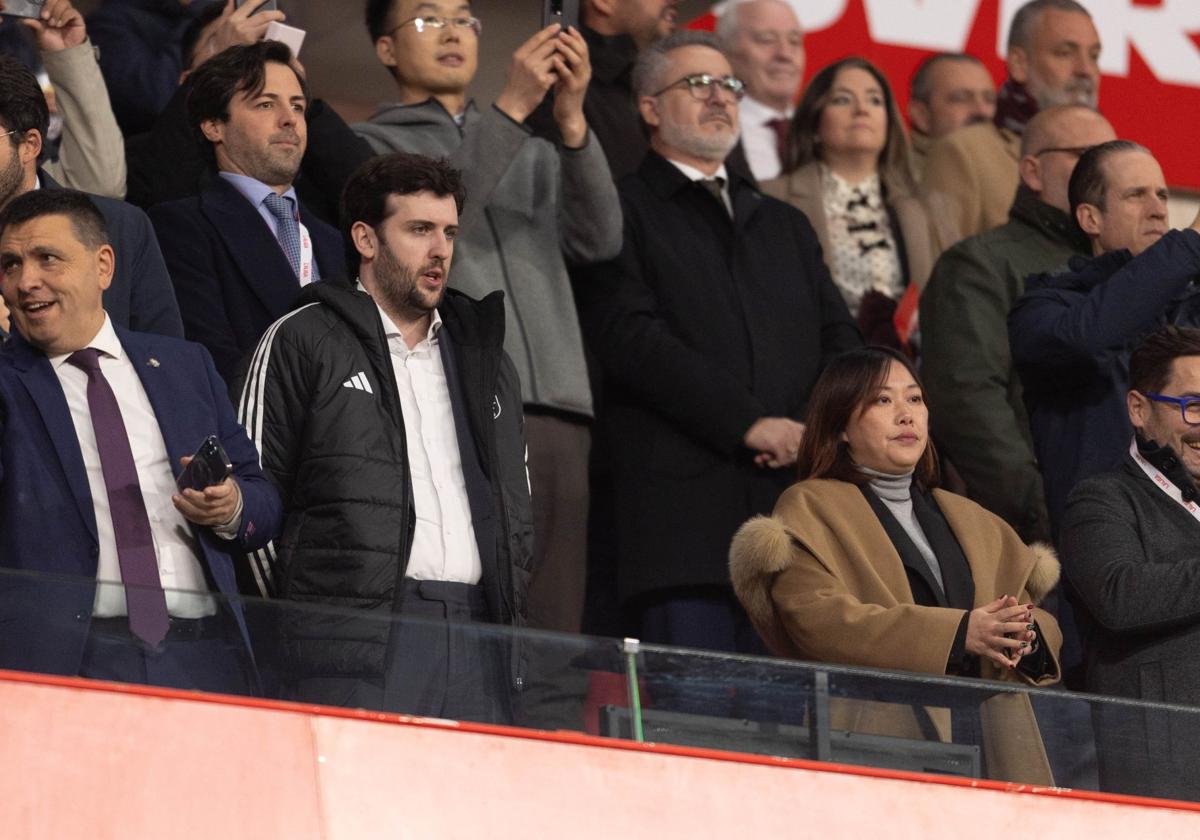 Jorge Iglesias, Javier Aranguren y Sophia Yang, en el palco.