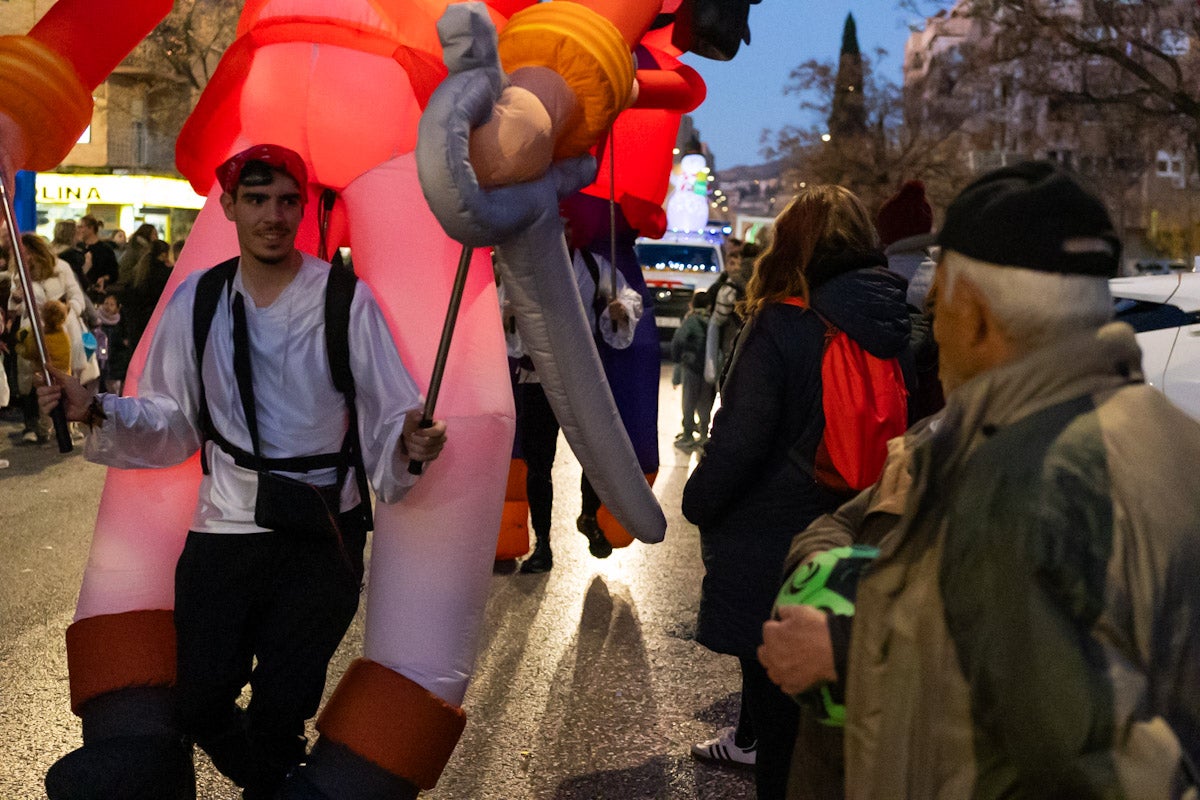 Las imágenes de la cabalgata de Papá Noel en Granada