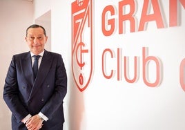 Alfredo García Amado, director general del Granada, en las oficinas del club.