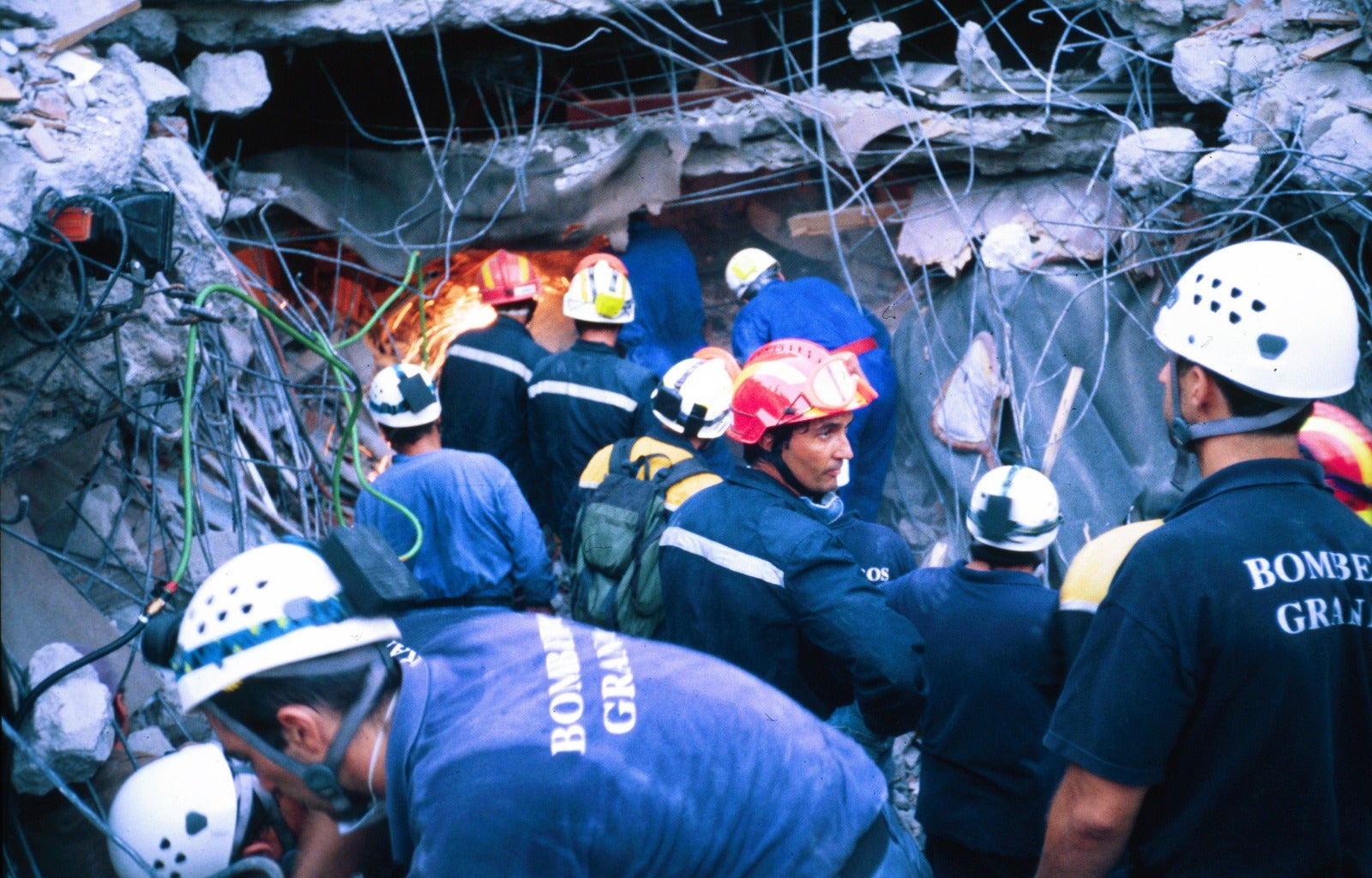 Bomberos de Granada: tres décadas de rescates y servicio