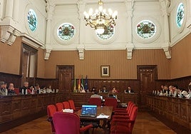 Momento del pleno de la Diputación.
